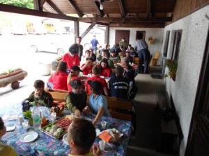 Tabor%20mladih%20gasilcev%20-%20Malica%20pri%20Paluk%E8u.jp